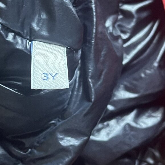 Moncler Boys Hooded Down Jacket Size 3 y Red Authentic EUC - Picture 12 of 12